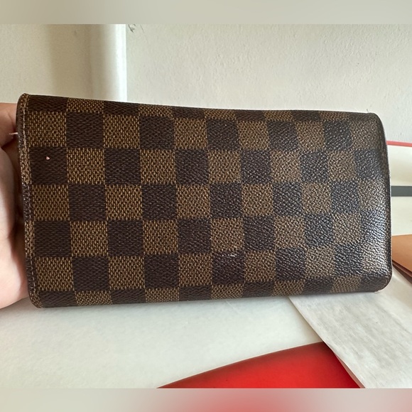 Louis Vuitton Wallet - Picture 5 of 12
